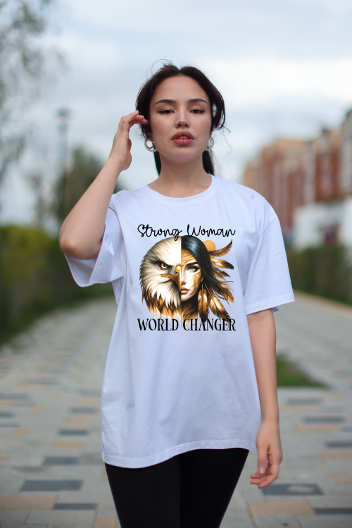 709 biała kobieta oversize 3.png