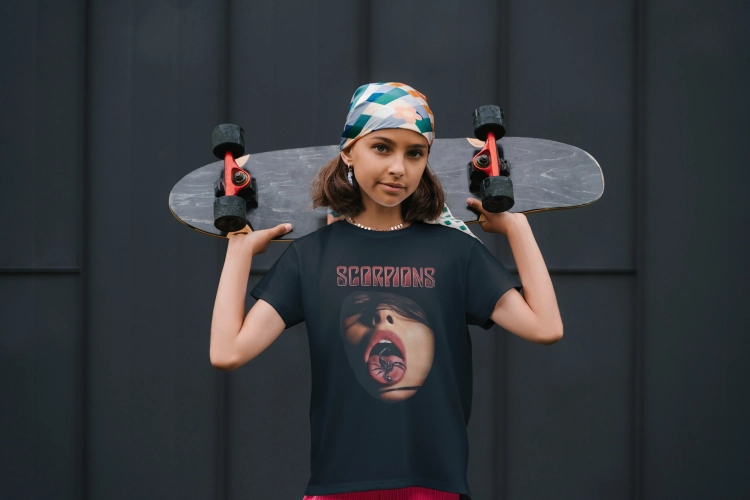 H06ssSJy1EI (4).png