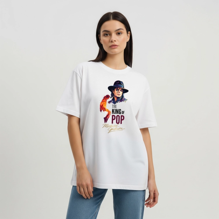 Koszulka Michael Jackson King of Pop – kolorowa grafika Króla Popu w kapeluszu z taneczną sylwetką i napisem The King of Pop