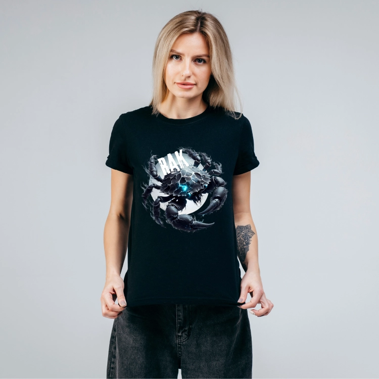 Koszulka damska Rak znak zodiaku Dark Fantasy mroczny krab z błękitną energią i księżycem na czarnym tle